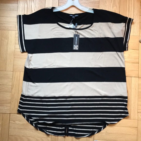 Cable & Gauge Tops - NWT Cable and Gauge Striped Jersey Top XL